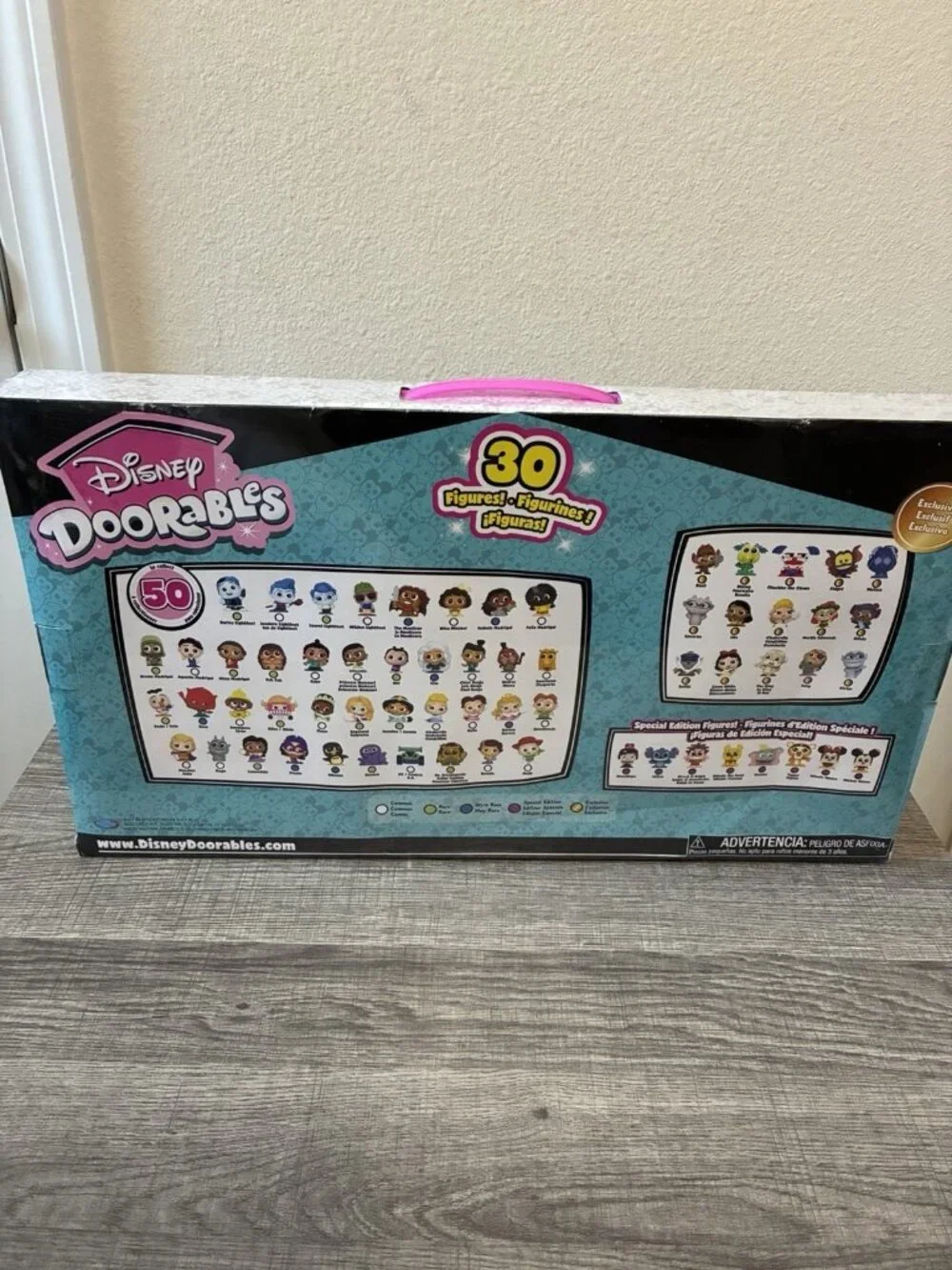 Disney Doorables Pixel Perfect Ultimate Mega Peek Play Set 30 Figures